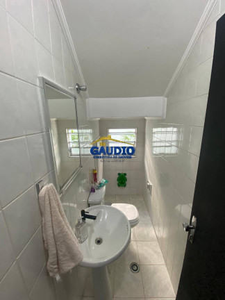 Imagem Casa com 3 Quartos à Venda, 271 m² em Campo Limpo - São Paulo