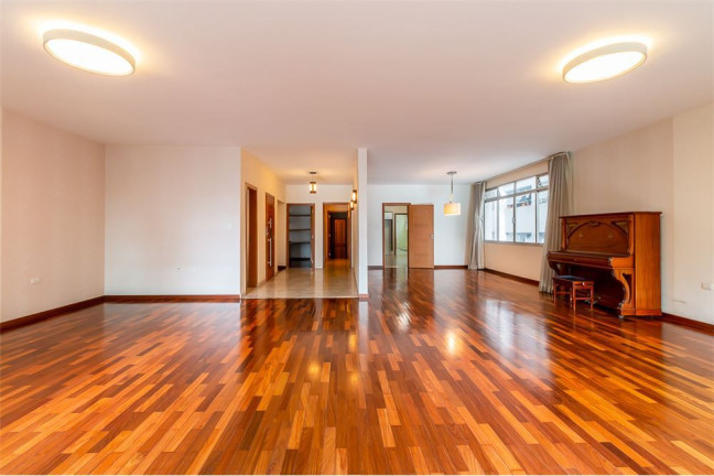 Imagem Imóvel com 3 Quartos à Venda, em Higienópolis - São Paulo Imagem Imóvel com 3 Quartos à Venda, em Higienópolis - São Paulo