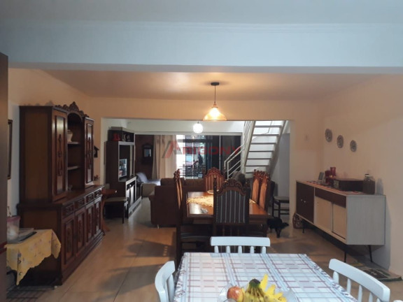 Imagem Casa com 7 Quartos à Venda, 384 m² em Nossa Senhora Do Rosário - Santa Maria Imagem Casa com 7 Quartos à Venda, 384 m² em Nossa Senhora Do Rosário - Santa Maria