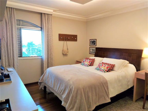 Imagem Apartamento com 3 Quartos à Venda, 211 m² em Real Parque - São Paulo Imagem Apartamento com 3 Quartos à Venda, 211 m² em Real Parque - São Paulo