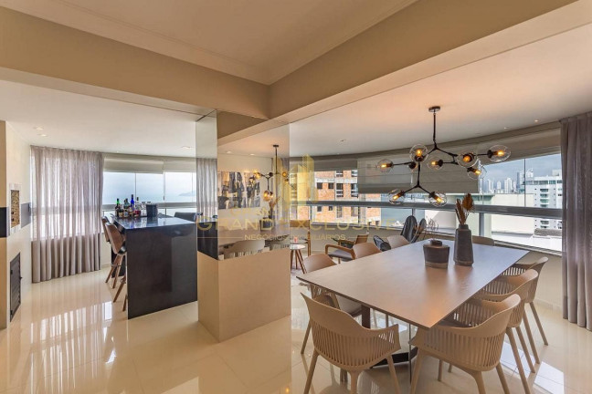 Imagem Apartamento com 3 Quartos à Venda, 142 m² em Pioneiros - Balneário Camboriú