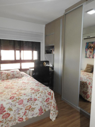 Imagem Imóvel com 2 Quartos à Venda, 82 m² em Menino Deus - Porto Alegre Imagem Imóvel com 2 Quartos à Venda, 82 m² em Menino Deus - Porto Alegre