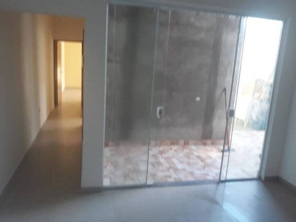 Imagem Casa com 2 Quartos à Venda, 70 m² em Parque São Luís - Taubaté Imagem Casa com 2 Quartos à Venda, 70 m² em Parque São Luís - Taubaté