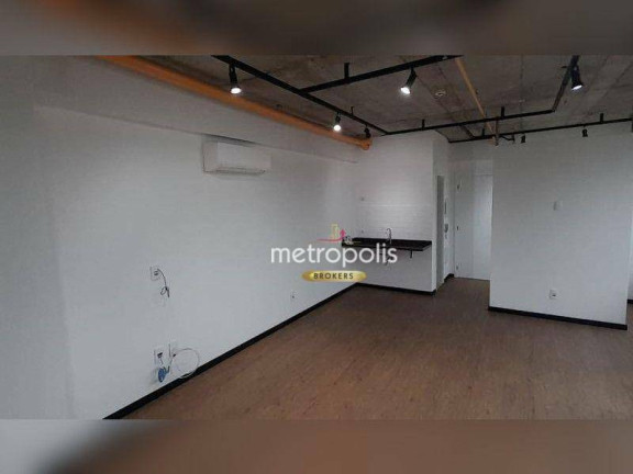 Sala Comercial à Venda ou Locação, 37 m² em Cerâmica - São Caetano Do Sul