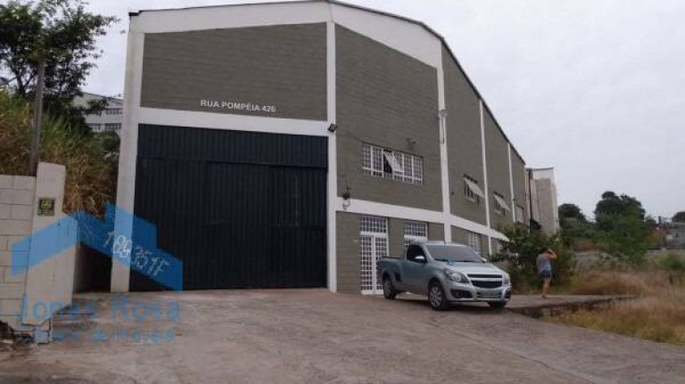 Galpão à Venda, 740 m² em Chácaras Marco - Barueri