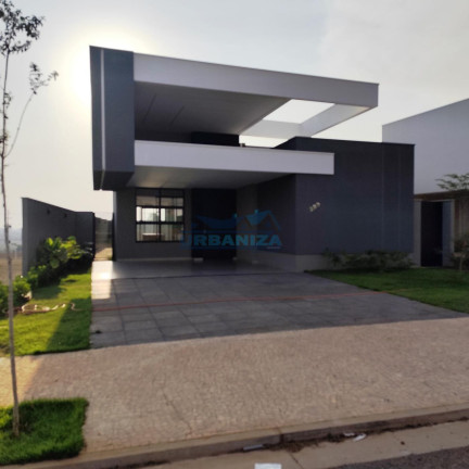 Casa à Venda, 183 m² em Condomínio Residencial Alphaville 2 - Araçatuba