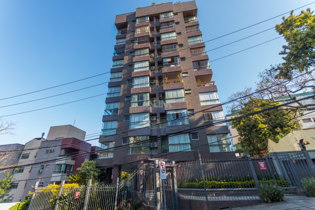 Imagem Imóvel com 3 Quartos à Venda, 336 m² em Rio Branco - Porto Alegre Imagem Imóvel com 3 Quartos à Venda, 336 m² em Rio Branco - Porto Alegre