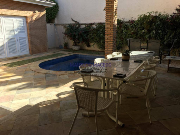 Casa com 4 Quartos à Venda, 610 m² em Alphaville Residencial Um - Barueri
