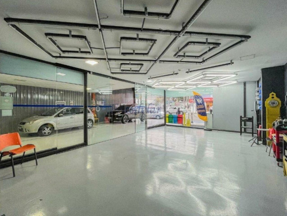 Imóvel Comercial à Venda, 2.400 m²