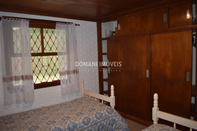 Imagem Casa com 4 Quartos à Venda, 306 m² em Região Da Vila Inglesa - Campos Do Jordão Imagem Casa com 4 Quartos à Venda, 306 m² em Região Da Vila Inglesa - Campos Do Jordão
