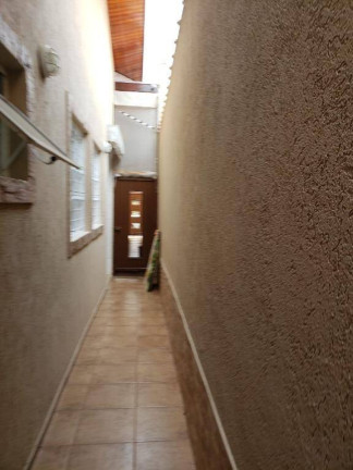 Imagem Casa com 3 Quartos à Venda, 230 m² em Residencial Estoril - Taubaté Imagem Casa com 3 Quartos à Venda, 230 m² em Residencial Estoril - Taubaté