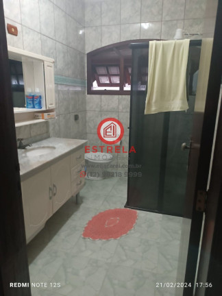 Casa com 4 Quartos à Venda, 500 m² em Jardim Califórnia - Jacareí