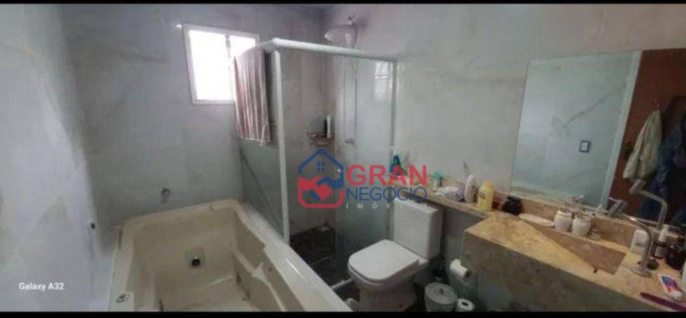 Imagem Sobrado com 4 Quartos à Venda, 280 m² em Roça Grande - Colombo Imagem Sobrado com 4 Quartos à Venda, 280 m² em Roça Grande - Colombo