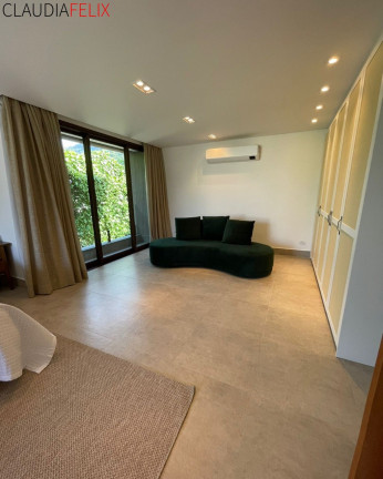 Imagem Casa com 4 Quartos à Venda, 292 m² em Praia De Maresias - São Sebastião Imagem Casa com 4 Quartos à Venda, 292 m² em Praia De Maresias - São Sebastião