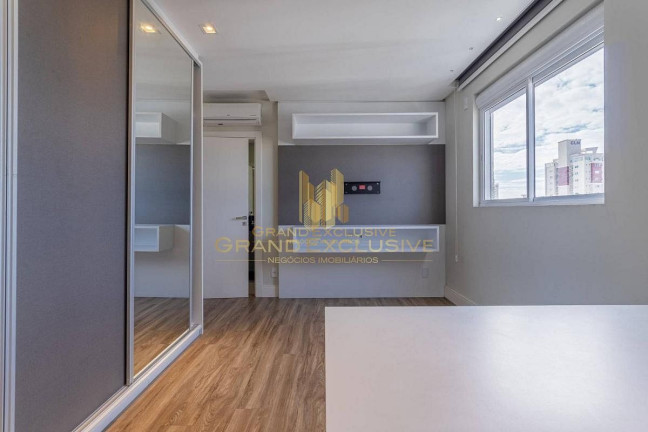 Imagem Apartamento com 3 Quartos à Venda, 237 m² em Centro - Balneário Camboriú Imagem Apartamento com 3 Quartos à Venda, 237 m² em Centro - Balneário Camboriú