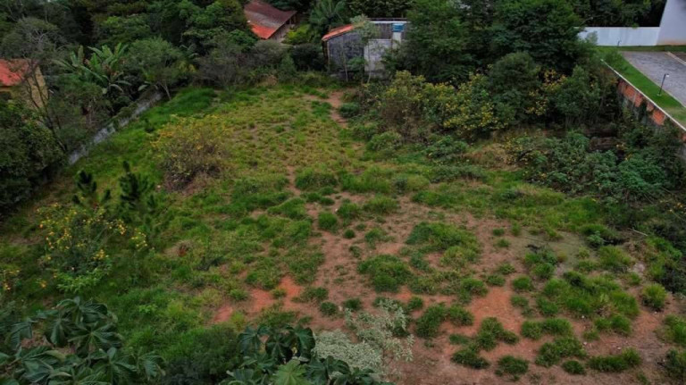 Terreno à Venda, 2.400 m² em Quinta Dos Angicos - Cotia