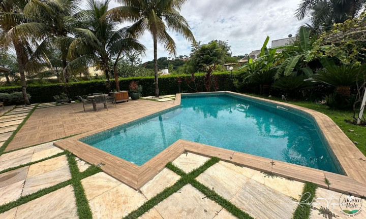 Imagem Sobrado com 5 Quartos à Venda, 393 m² em Residencial Aldeia Do Vale - Goiânia