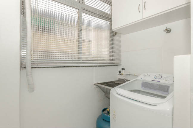 Imagem Imóvel com 1 Quarto à Venda, 31 m² em Passo Da Areia - Porto Alegre
