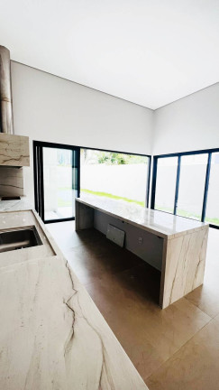 Imagem Casa com 3 Quartos à Venda, 309 m² em Condomínio Alphaville - Cuiabá Imagem Casa com 3 Quartos à Venda, 309 m² em Condomínio Alphaville - Cuiabá