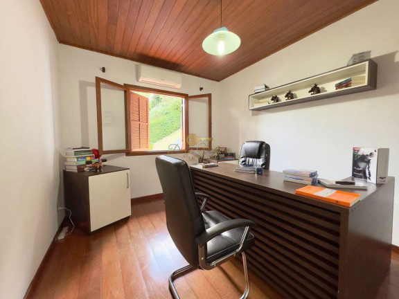 Imagem Casa com 4 Quartos à Venda, 405 m² em Albuquerque - Teresópolis Imagem Casa com 4 Quartos à Venda, 405 m² em Albuquerque - Teresópolis