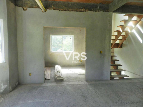 Imagem Casa com 4 Quartos à Venda, 420 m² em Albuquerque - Teresópolis Imagem Casa com 4 Quartos à Venda, 420 m² em Albuquerque - Teresópolis