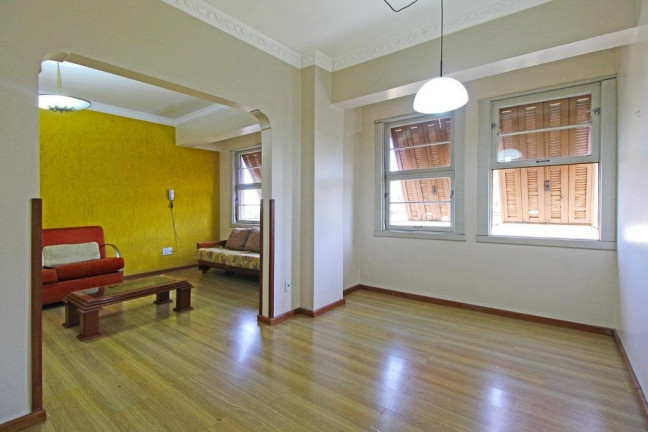 Imagem Apartamento com 3 Quartos à Venda, 80 m² em Independência - Porto Alegre