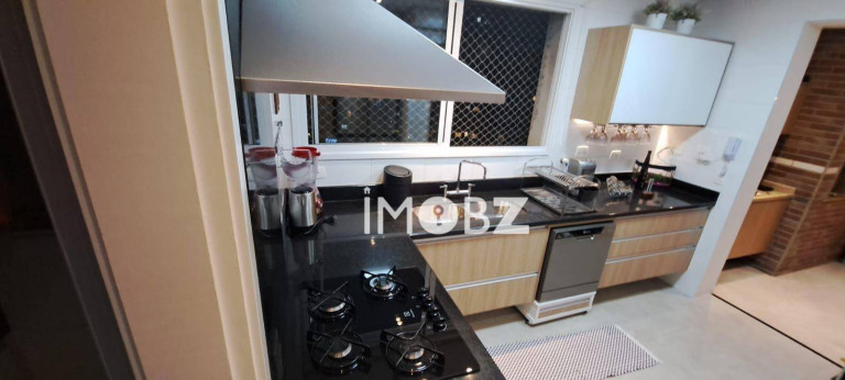 Imagem Imóvel com 3 Quartos à Venda, 141 m² em Vila Suzana - São Paulo