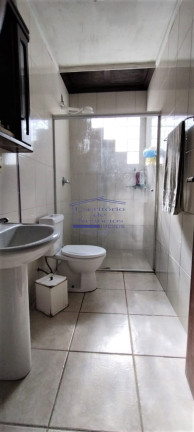 Imagem Casa com 2 Quartos à Venda, 117 m² em Cavalhada - Porto Alegre