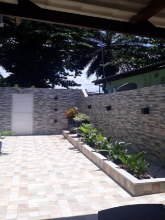 Imagem Casa com 3 Quartos à Venda, 180 m² em Estrada Do Coco - Lauro De Freitas Imagem Casa com 3 Quartos à Venda, 180 m² em Estrada Do Coco - Lauro De Freitas