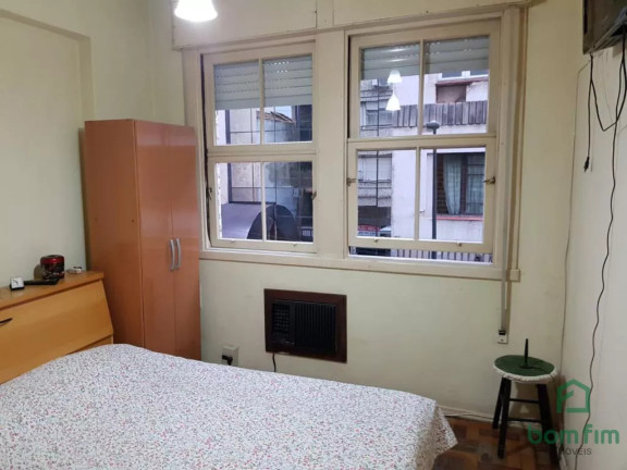 Imagem Apartamento com 2 Quartos à Venda, 70 m² em Centro Histórico - Porto Alegre Imagem Apartamento com 2 Quartos à Venda, 70 m² em Centro Histórico - Porto Alegre