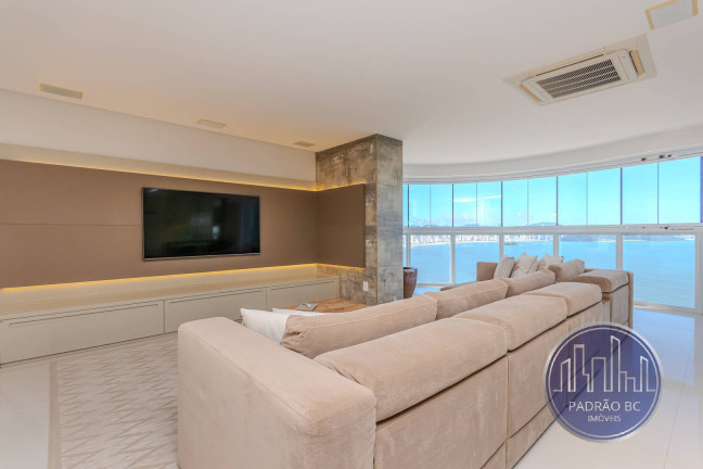 Imagem Apartamento com 4 Quartos à Venda, 237 m² em Centro - Balneário Camboriú Imagem Apartamento com 4 Quartos à Venda, 237 m² em Centro - Balneário Camboriú
