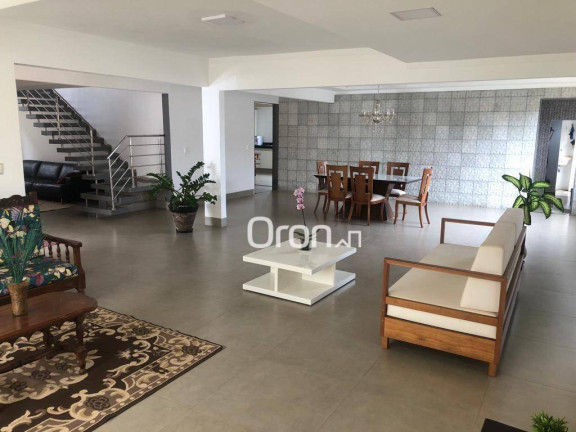 Sobrado com 5 Quartos à Venda, 470 m² em Jardim Balneário Meia Ponte - Goiânia