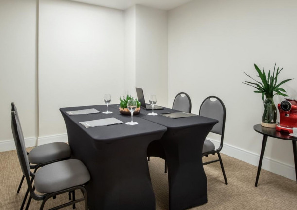 Imagem Apartamento com 1 Quarto à Venda, 22 m² em Cidade Baixa - Porto Alegre