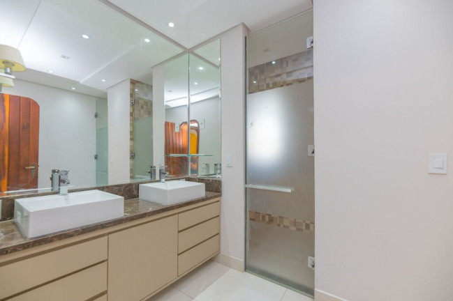 Imagem Cobertura com 6 Quartos à Venda, 554 m² em Santa Cecília - Porto Alegre