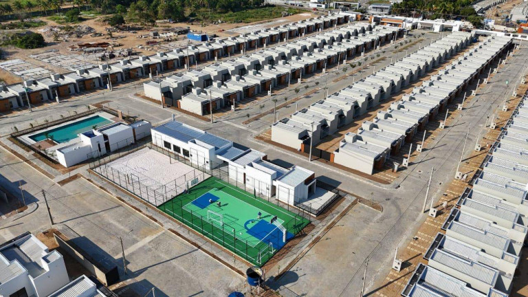 Imagem Casa com 2 Quartos à Venda, em Sim - Feira De Santana Imagem Casa com 2 Quartos à Venda, em Sim - Feira De Santana