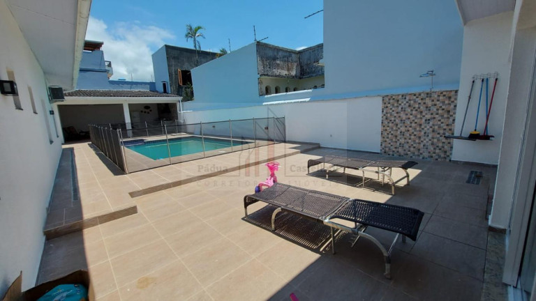 Imagem Casa com 6 Quartos à Venda, 600 m² em Jardim Itanhaém - Itanhaém