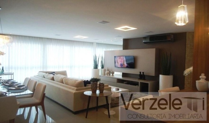 Imagem Apartamento com 4 Quartos à Venda, 140 m² em Centro - Balneário Camboriú Imagem Apartamento com 4 Quartos à Venda, 140 m² em Centro - Balneário Camboriú