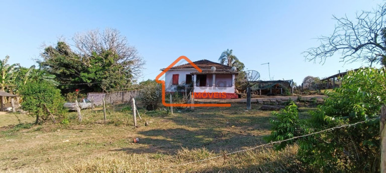 Imagem Imóvel com 3 Quartos à Venda, 300 m² em Alfenas - Alfenas Imagem Imóvel com 3 Quartos à Venda, 300 m² em Alfenas - Alfenas
