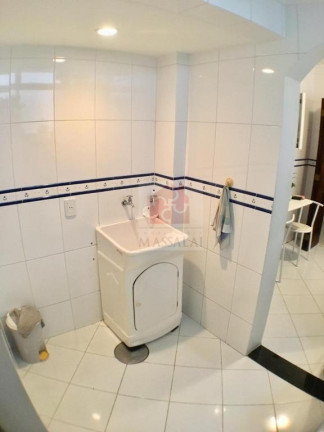 Imagem Apartamento com 3 Quartos à Venda, 83 m² em Menino Deus - Porto Alegre Imagem Apartamento com 3 Quartos à Venda, 83 m² em Menino Deus - Porto Alegre