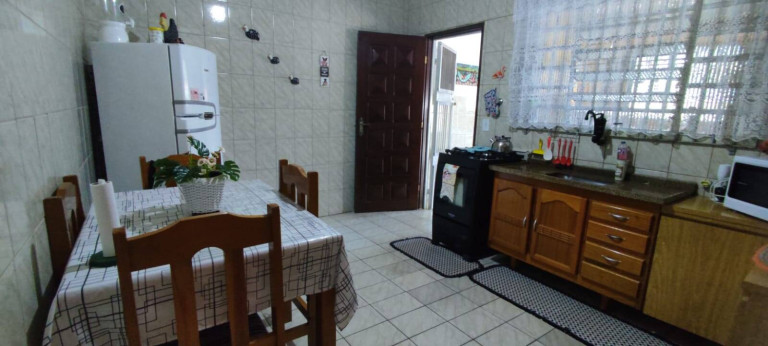 Imagem Casa com 1 Quarto à Venda, 350 m² em Jardim Veneza - Peruíbe Imagem Casa com 1 Quarto à Venda, 350 m² em Jardim Veneza - Peruíbe