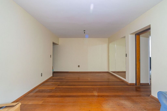 Imagem Imóvel com 3 Quartos à Venda, 104 m² em Auxiliadora - Porto Alegre