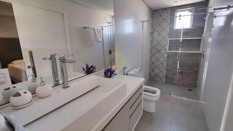 Imagem Apartamento com 3 Quartos à Venda, 236 m² em Pioneiros - Balneário Camboriú Imagem Apartamento com 3 Quartos à Venda, 236 m² em Pioneiros - Balneário Camboriú