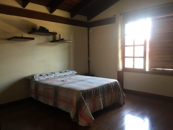 Imagem Sobrado com 5 Quartos à Venda, 361 m² em Centro - Pindamonhangaba