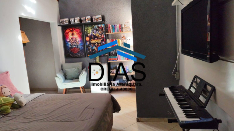 Imagem Casa com 3 Quartos à Venda, 241 m² em Jardim Gardênias - Araraquara Imagem Casa com 3 Quartos à Venda, 241 m² em Jardim Gardênias - Araraquara