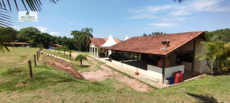 Imagem Chácara com 2 Quartos à Venda, 15.000 m² em Sebandilha - Mairinque