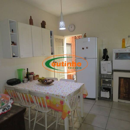 Imagem Casa com 5 Quartos à Venda, 275 m² em Grajaú - Rio De Janeiro Imagem Casa com 5 Quartos à Venda, 275 m² em Grajaú - Rio De Janeiro