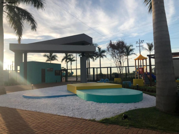 Imagem Casa com 2 Quartos à Venda, em Jardim Maria Celina - Londrina Imagem Casa com 2 Quartos à Venda, em Jardim Maria Celina - Londrina