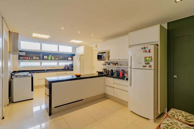 Imagem Apartamento com 4 Quartos à Venda, 262 m² em Real Parque - São Paulo