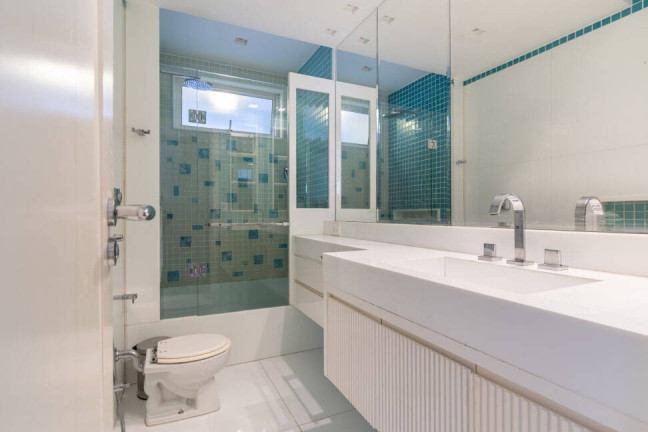 Imagem Apartamento com 3 Quartos à Venda, em Ipanema - Rio De Janeiro Imagem Apartamento com 3 Quartos à Venda, em Ipanema - Rio De Janeiro