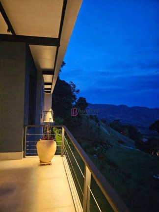 Imagem Casa com 3 Quartos à Venda, 419 m² em Meleiros - Gonçalves